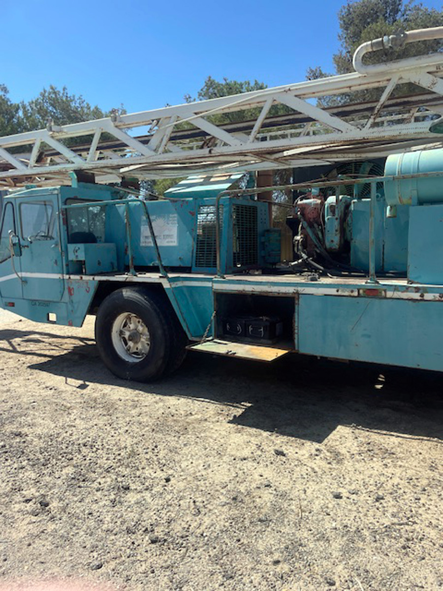 1982 Chicago-Pneumatic RT 1800 Drilling Rig