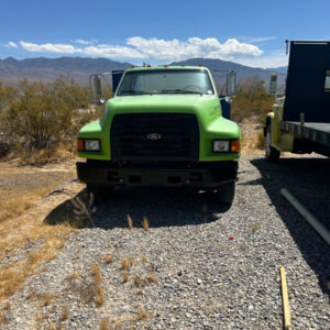 1998 Ford F-800 Service Truck