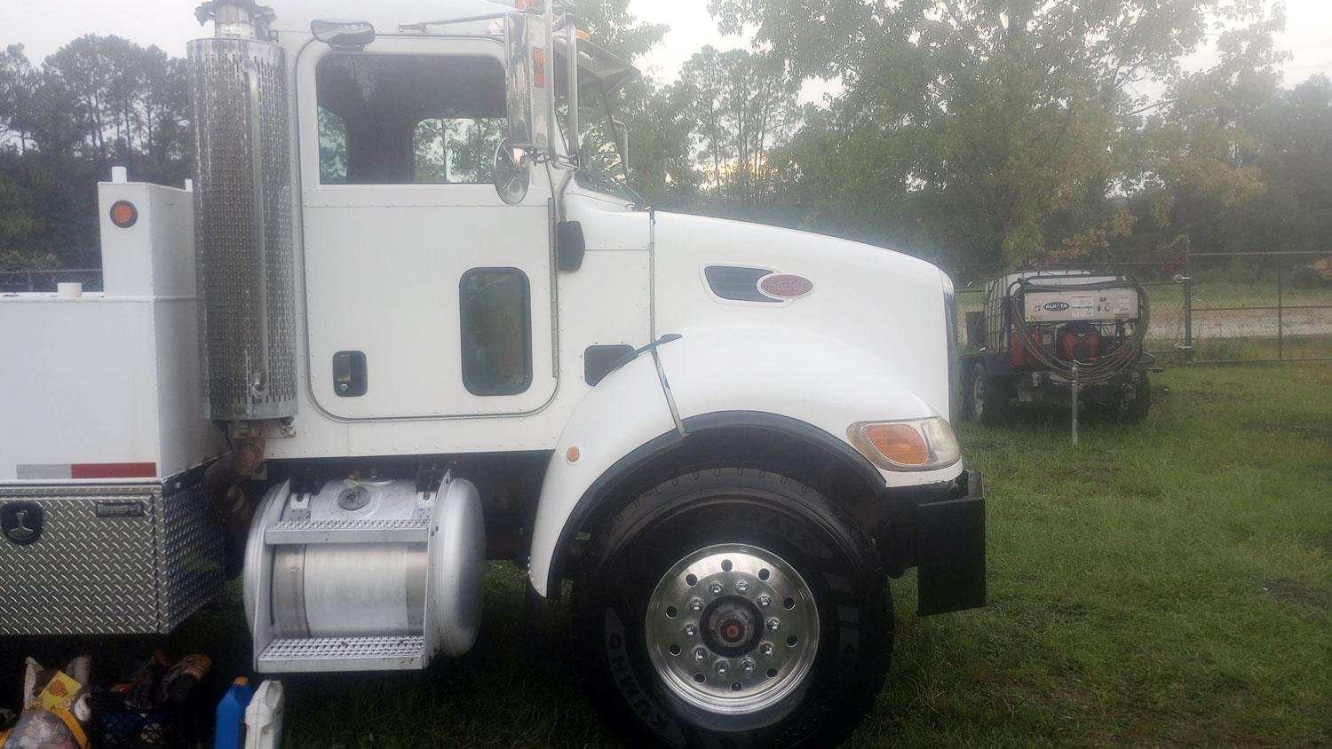 2007 Peterbilt 340 Water Truck