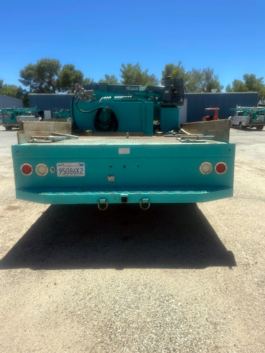 2007 Ram 5500 4 x 4 Flatbed Service Truck