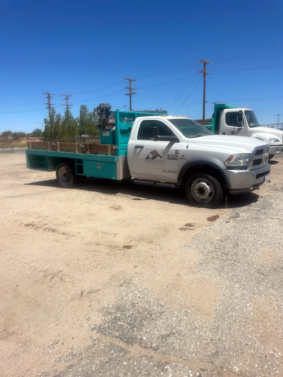 2007 Ram 5500 4 x 4 Flatbed Service Truck